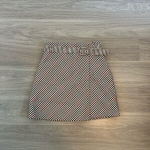 Stylish Houndstooth Skirt